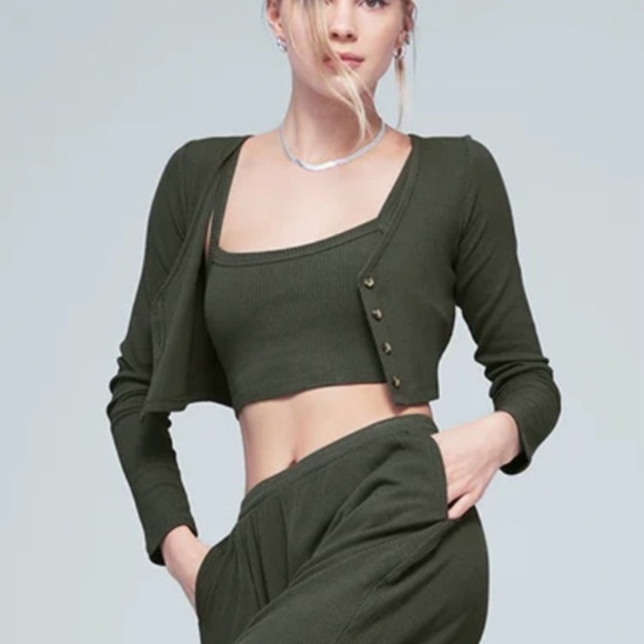 ALO Yoga NWOT Ribbed Cropped Whisper Cardigan In Dark Cactus Gray/Green Large - Picture 1 of 7